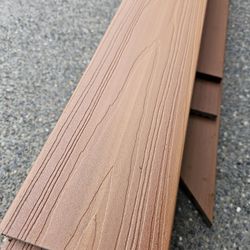 8 Feet Trek Deck Wood 15 Pieces Plus Small Pieces 