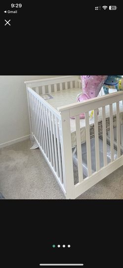Delta Children’s Crib