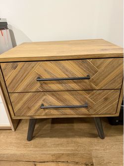 2-drawer nightstand herringbone