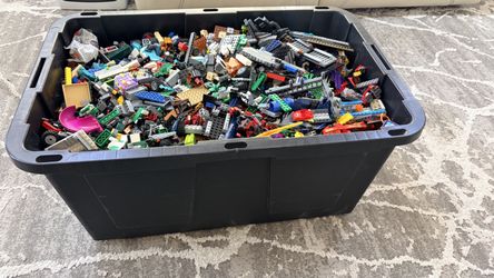 55 lb Lego Bricks