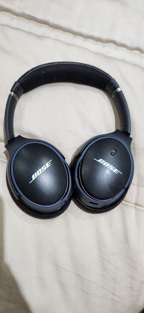 BOSE wireless headphones