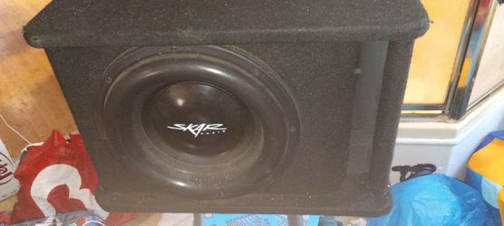 Skar Audio Subwoofer in Ported Box svx-d1