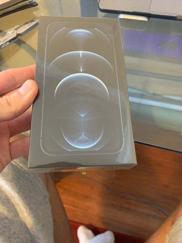NEW IPHONE 12 Pro (pacific blue)(unlocke