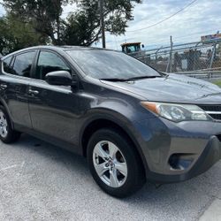 2014 TOYOTA RAV 4 LE
