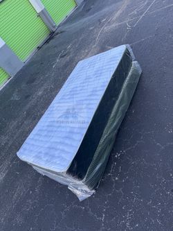 NEW TWIN SIZE 38x75” MATTRESS AND BOX SPRING-2pcs