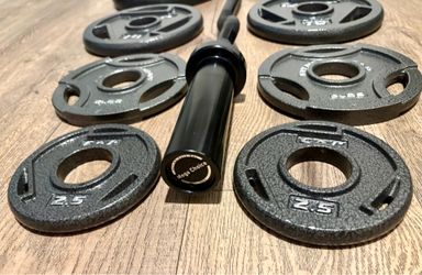 BRAND NEW Olympic Black Curl Bar With Pairs From 5s To 35s (Total: 175 lbs)