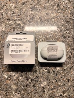 Beats Solo Buds