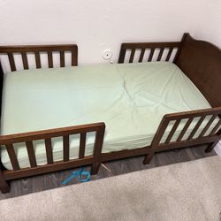 New Wooden Tooddler Bed
