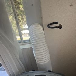 LG Air Conditioner 