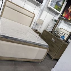 Beautiful Rustic Bedroom Set ✨ Easy Financing Available ✨ No Credit Needed