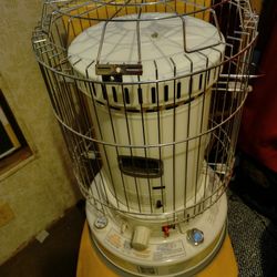 DYNA GLOW  HEATER   HUGE SAVINGS 📌 POWERFUL NON-ELECTRIC (BRAND NEW)  🙂 ❗