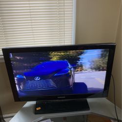 Samsung 32 Inch TV , 720 P