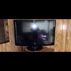 LG LED TV 55” with remote