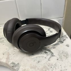 Beats Studio Pro 