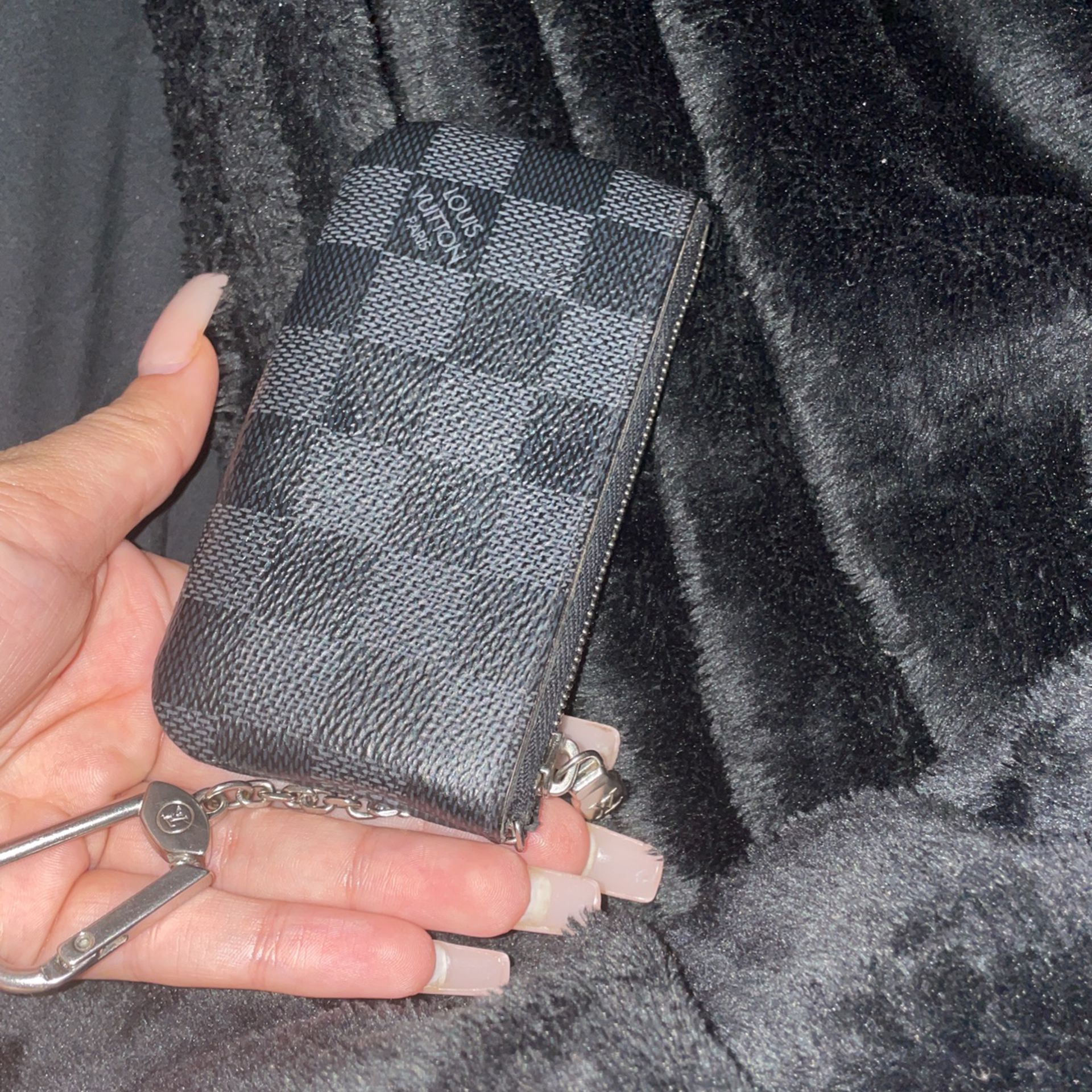 louis vuitton keychain wallet for Sale in New Rochelle, NY - OfferUp