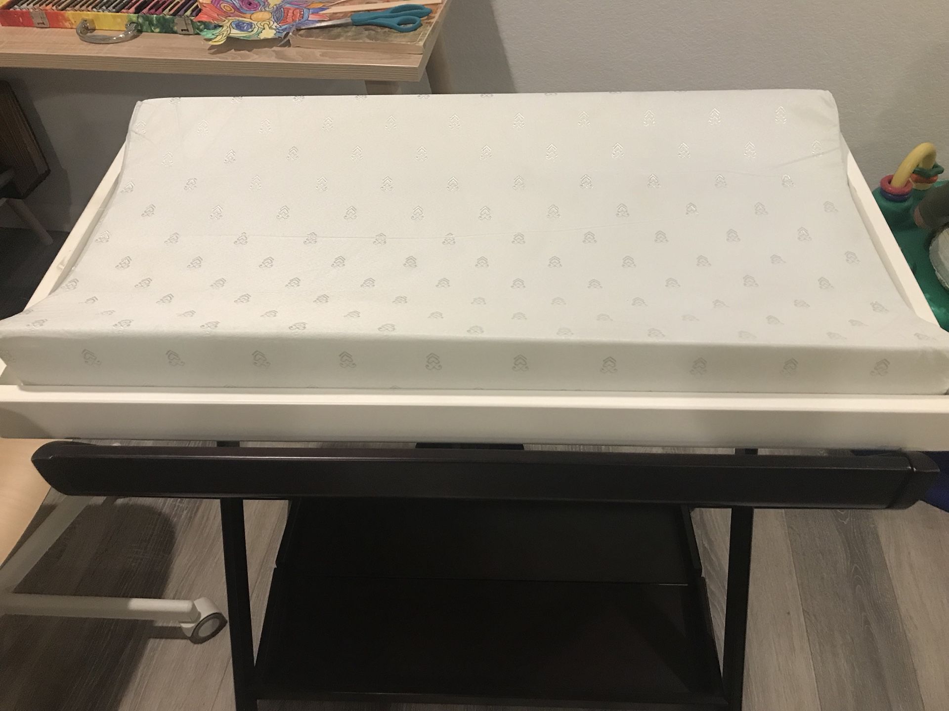 Oeuf Baby Changing Table