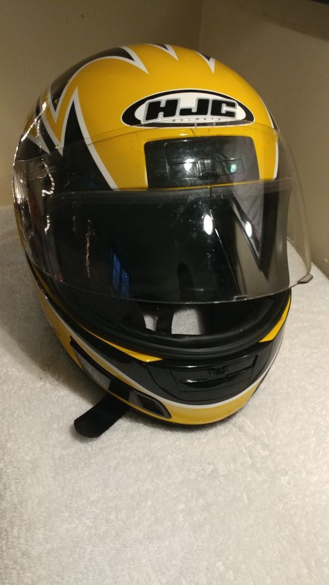 HJC helmet. Yellow and black .DOT Licensed