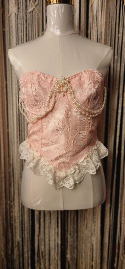 Pink corset with pearls