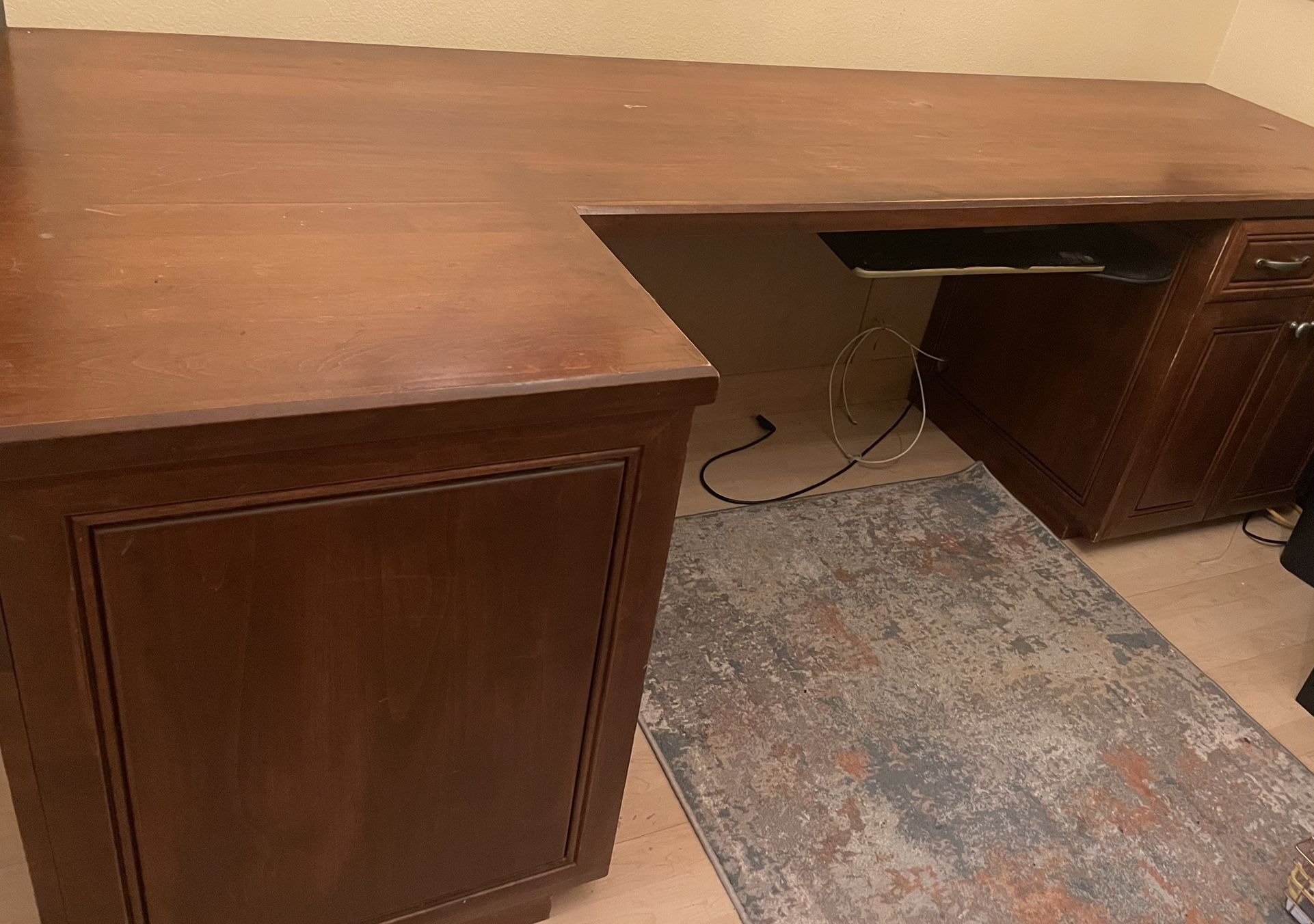 L-Shaped Executive DESK for Office Or Home