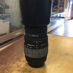 Sigma 70-300MM Camera Lens 