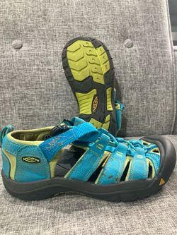 Keen Sandals size 4