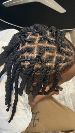 Dread retwist and style $150+