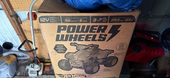 Power Wheels Hot Wheels four wheeler for children
