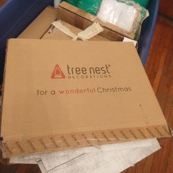 Brand new tree nest decorations for a wonderful Christmas $5 bucks pick up only 