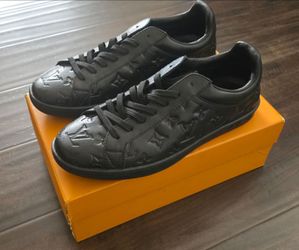 NEW Louis Vuitton LV Luxembourg casual sneaker Shoes size 9.5 / Size 10 new in box with Receipt!!