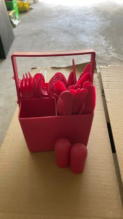 Pink plastic caddy set