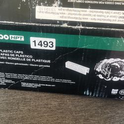 Staples Plastic Caps 