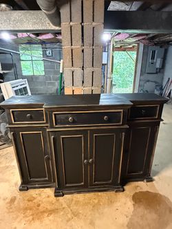 Buffet/media center
