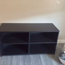 Shelves /bookshelves 