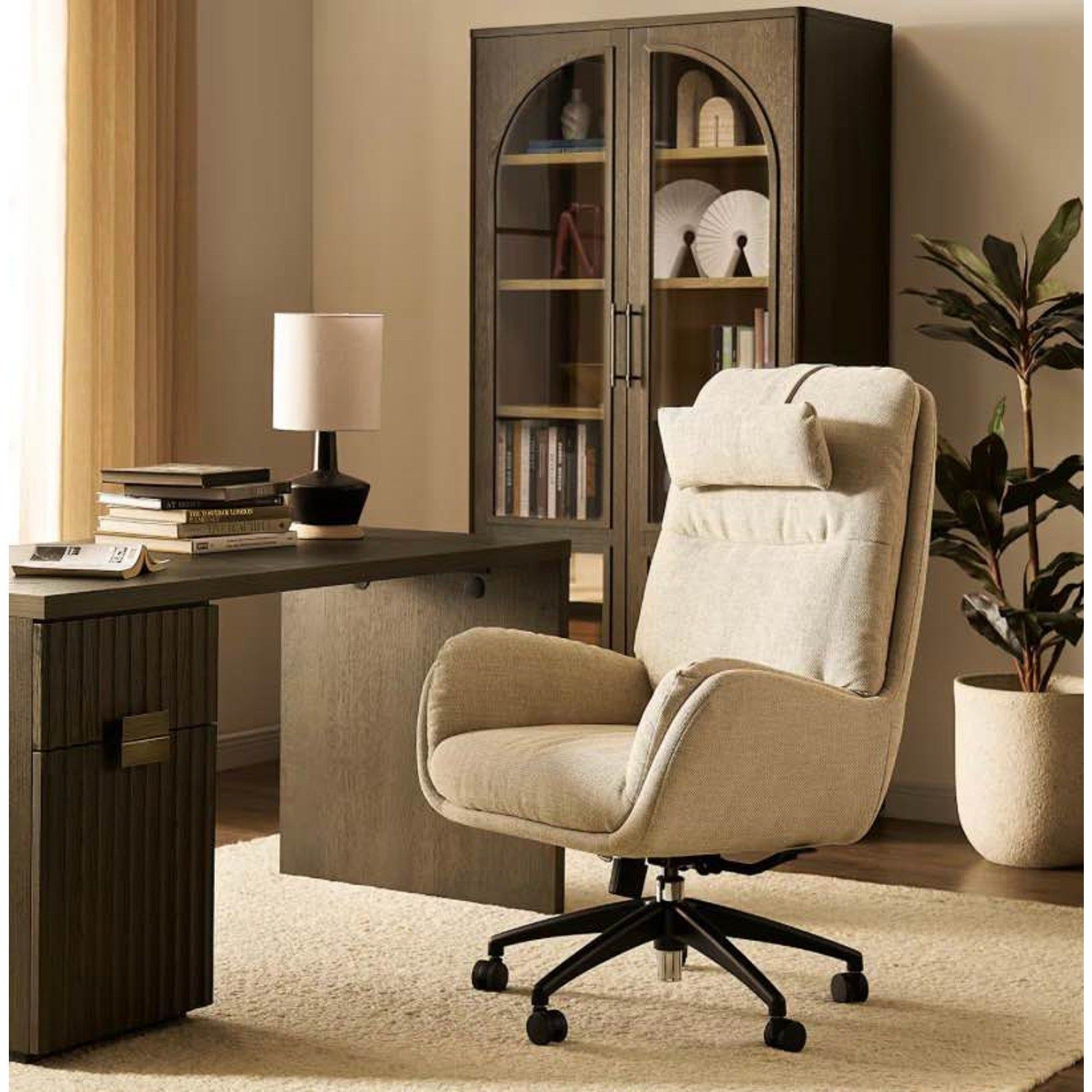 Castlery Leon Office Chair – $749 Retail – New “open box” - Delivery Available