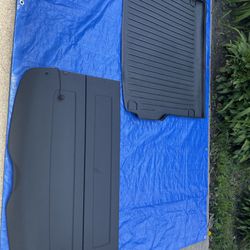 Audi SQ5 or Q5 Rear Cargo Mat & Luggage Privacy Cover