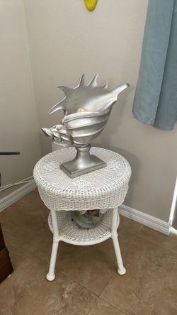 Table and large shell