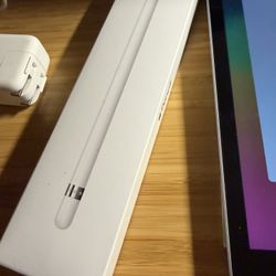 Apple IPad 6 Gen With Apple Pencil 