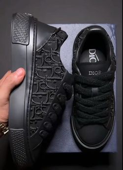 Dior b23