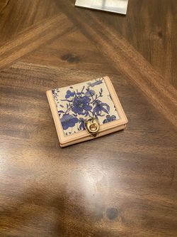 Gucci one fold wallet with flowers leather