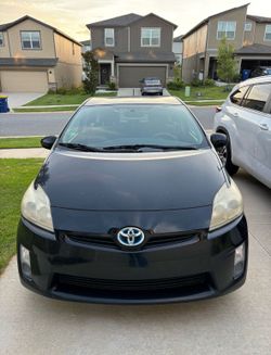 2011 Toyota Prius Hybrid – Great Gas Saver!