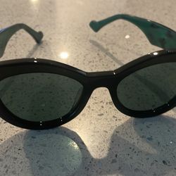 Authentic Gucci Sunglasses 