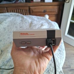 Mini NINTENDO WITH BUILT IN GAMES