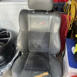 Jeep Srt8 Seats No Buckles