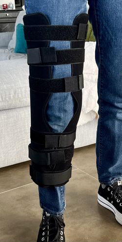 Breg Knee Immobilizer Deluxe Tri-Panel 20”