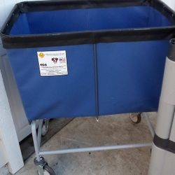 Laundry Cart  /  Coretta Para Ropa