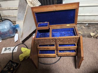 Hand Carved Antique Thi Jewelry Box
