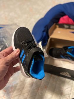 Toddlers Adidas, tennis shoes