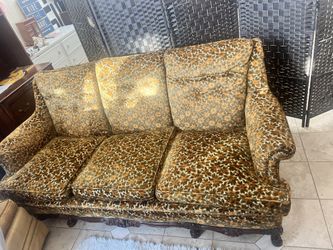 Vintage Couch Carpet Couch And Wood 