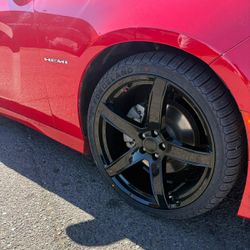 20x9 & 20x10 Staggered Wheels And Tires 245/45/20 & 275/40/20