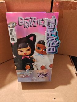 Bratz Bratziez Iconz Seriez Plush Keychain Blind Box 5 Available